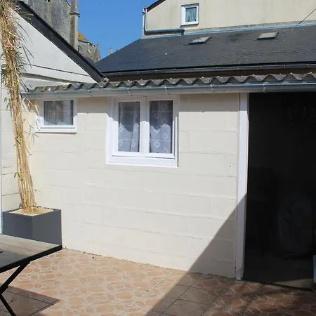 Maison 2 Chambres, De Centre Ville, Avec Cour Exposition Sud, A 300 M Du Port * Saint-Vaast-la-Hougue