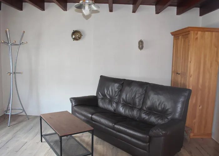 بيت للعطل Maison 2 Chambres, De Centre Ville, Avec Cour Exposition Sud, A 300 M Du Port سانت-فاست-لا-هوغ